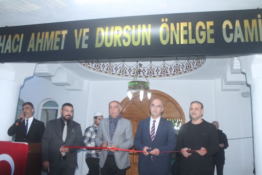 İNŞAATI ON YIL SÜREN CAMİ MÜMİNLERİN HİZMETİNE AÇILDI